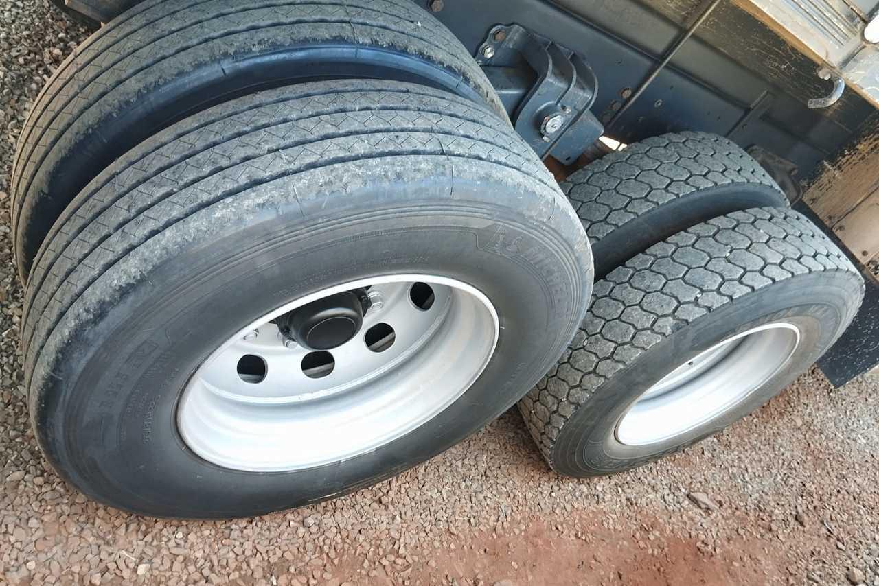 Volkswagen 24-250 E Constellation 3-Eixos - 11/12 14