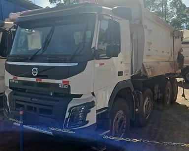 Caminhão Bitruck