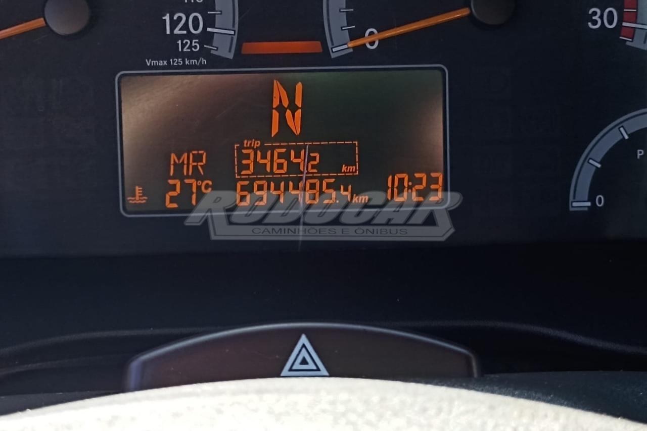 Mercedes Benz Accelo 815 - 12/12 3