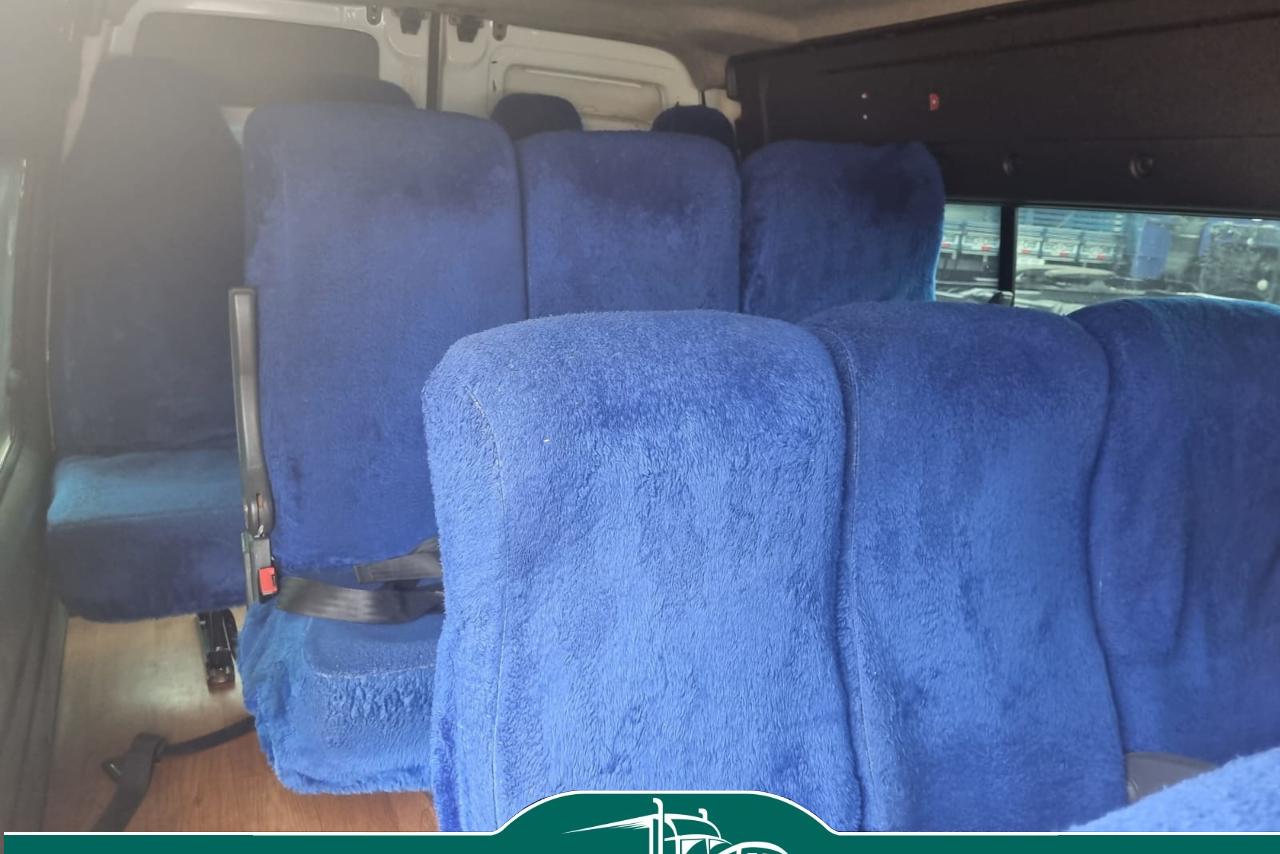 Renault Master Minibus - 10/11 2