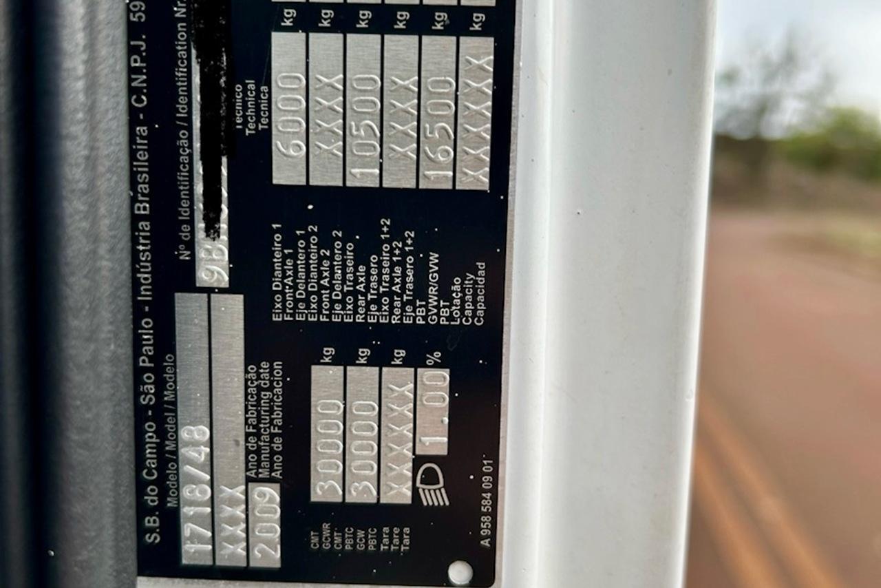 Mercedes Benz MB 1718 - 09/09 4