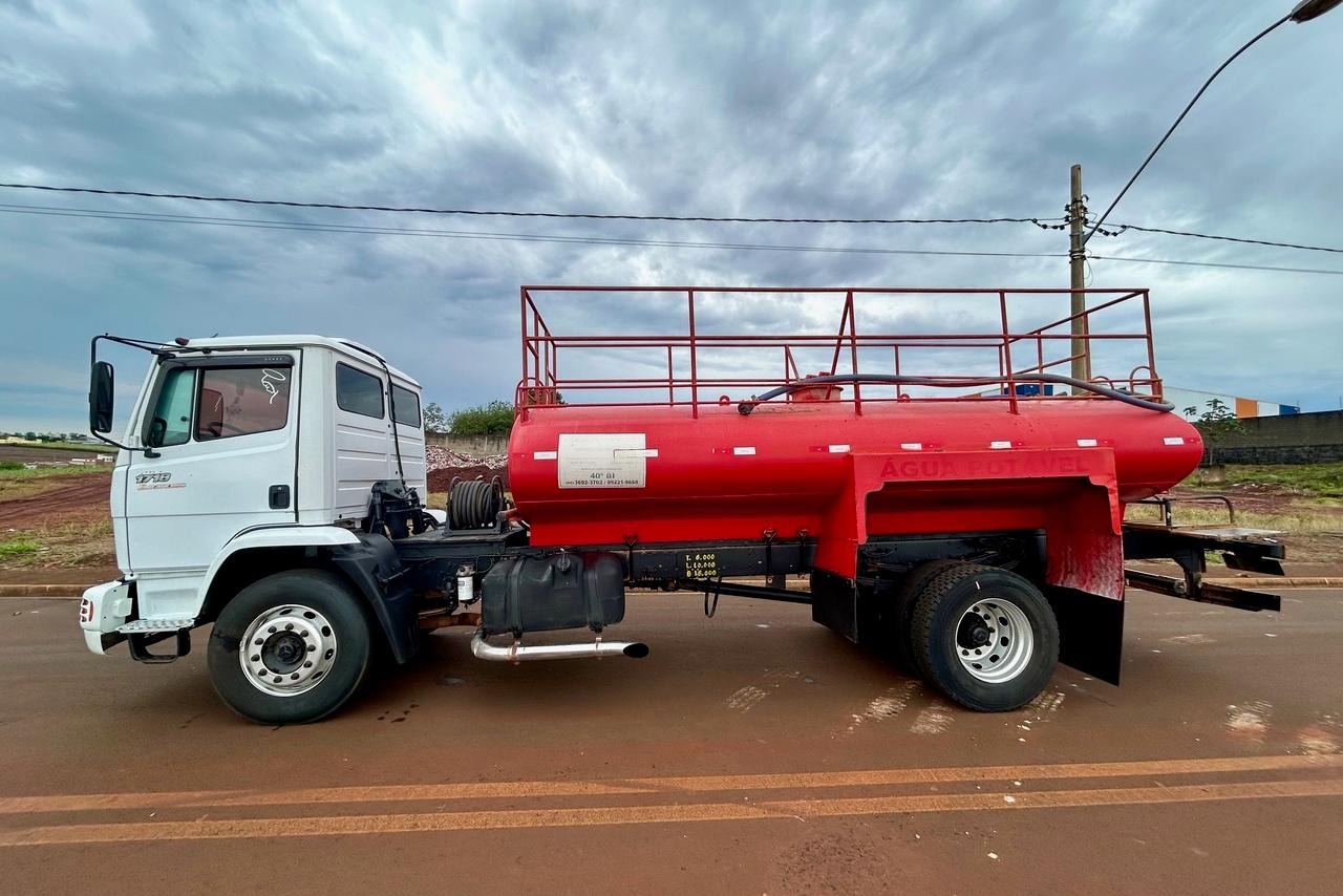 Mercedes Benz MB 1718 - 09/09 7