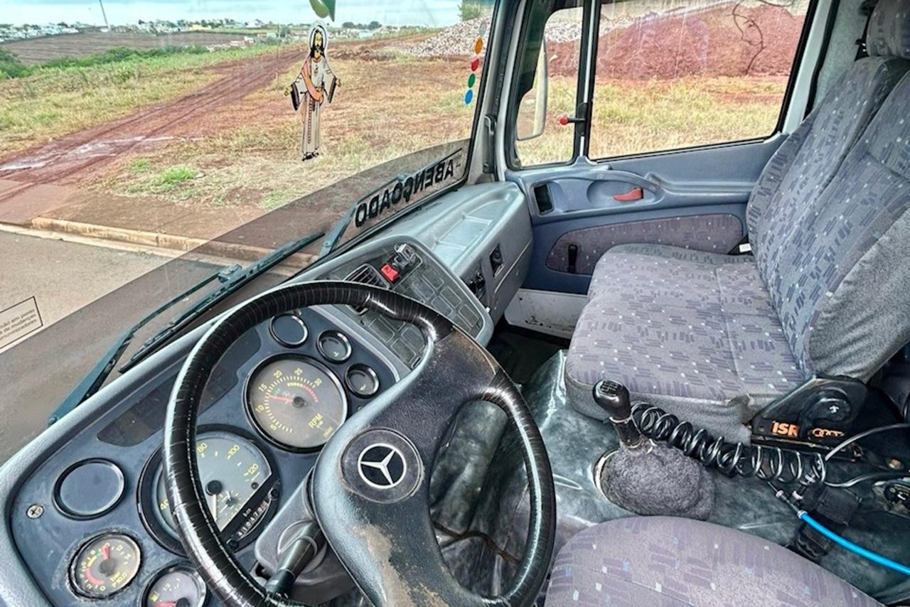 Mercedes Benz MB 1718 - 09/09 9