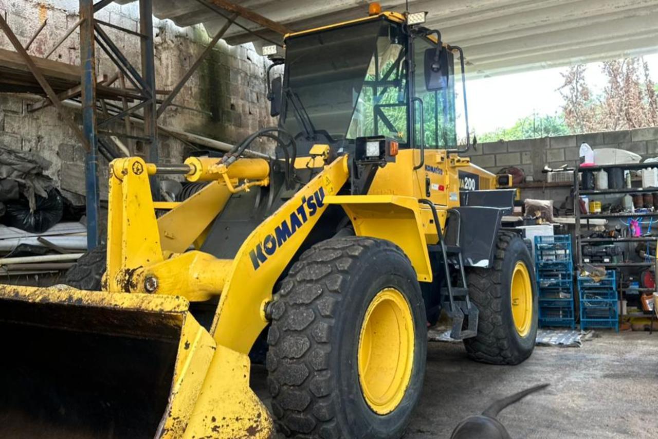 Komatsu WA200 - 18/18 3