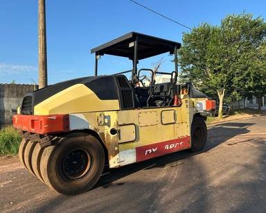 Rolo Compactador de Pneu