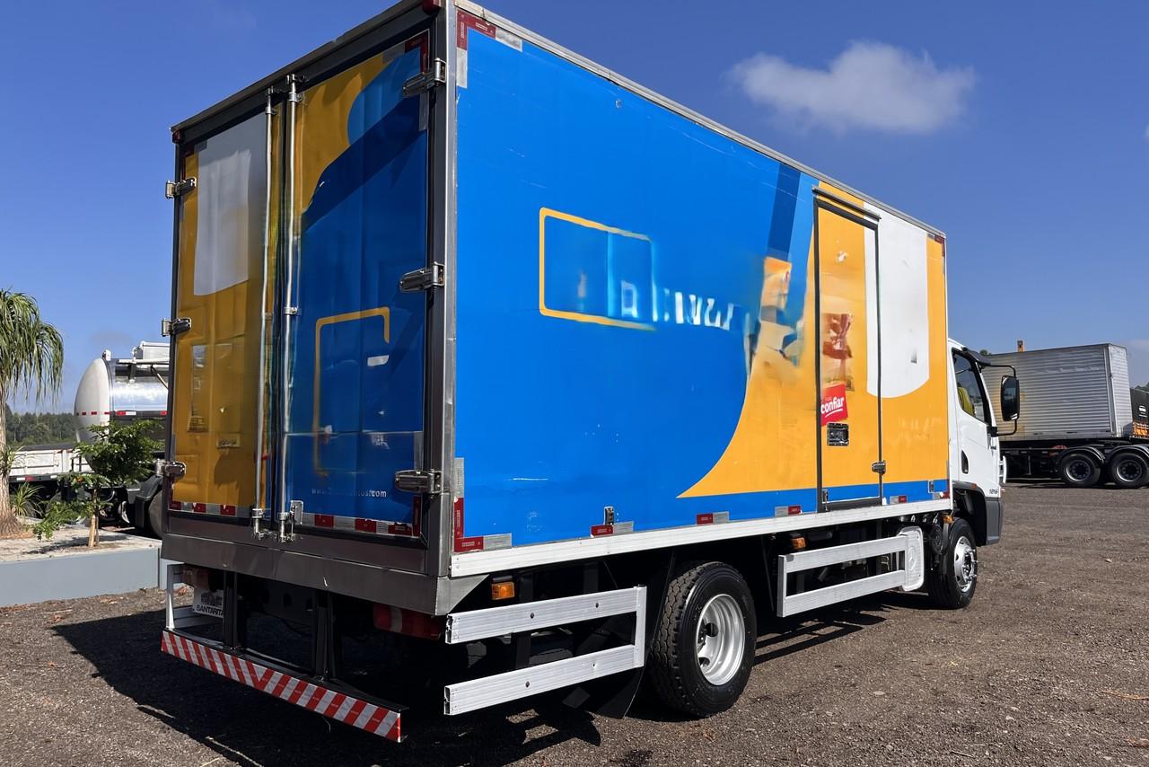 Mercedes Benz Accelo 1016 - 20/20 3