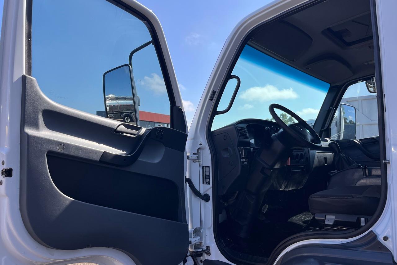 Mercedes Benz Accelo 1016 - 20/20 8