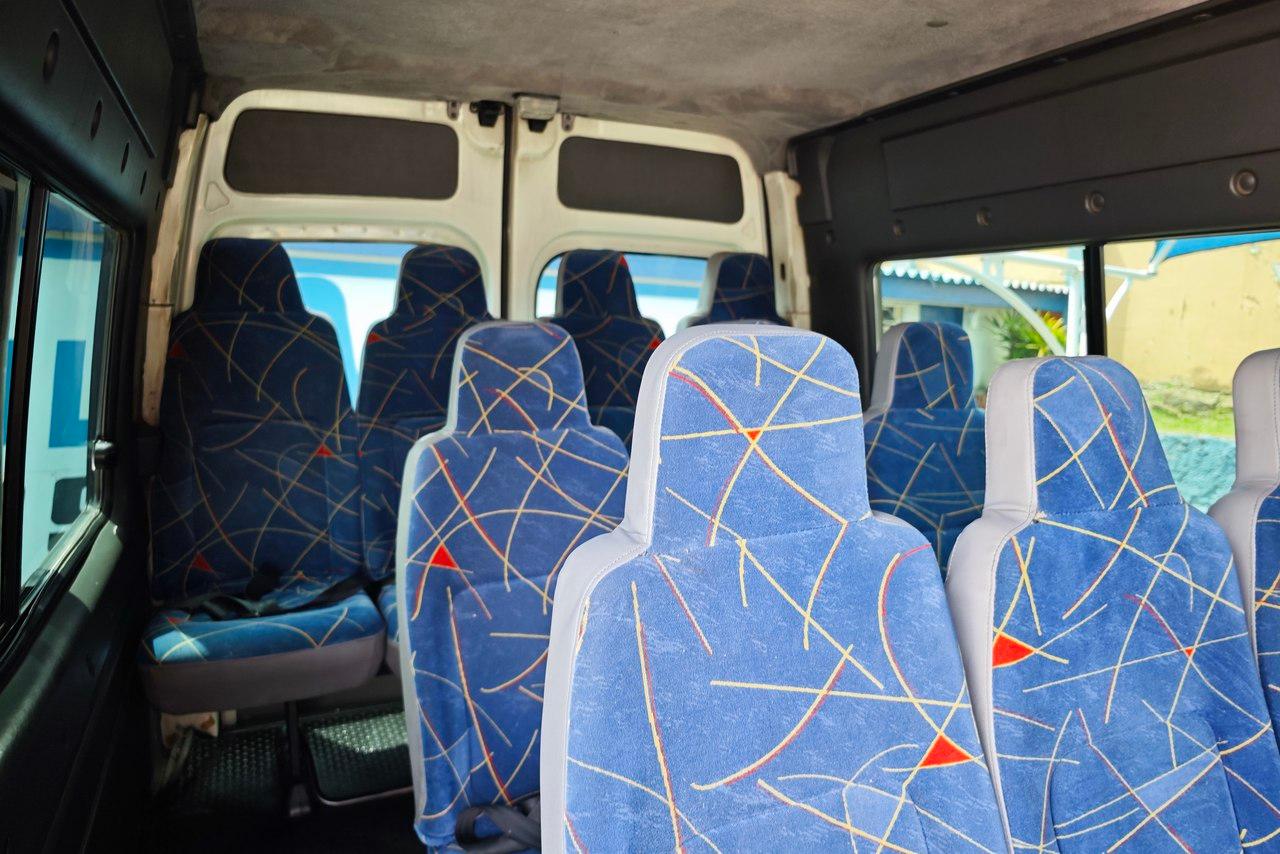 Renault Master Minibus - 07/08 8