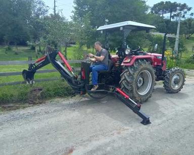Escavadeira Traseira Para Trator