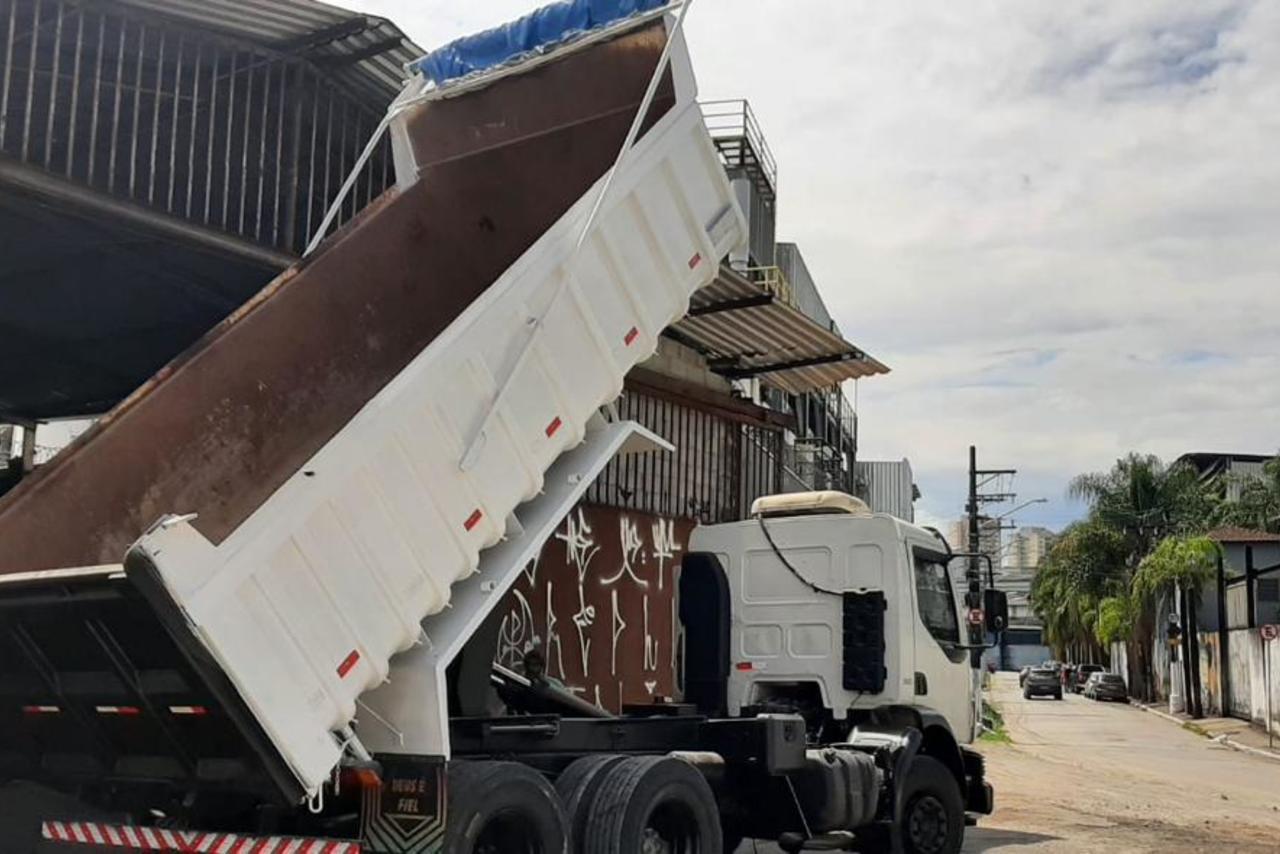 Volvo VM310 - 07/07 4