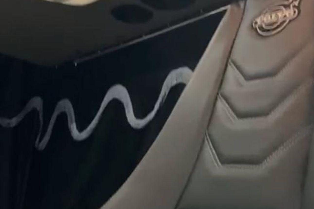 Volvo VM330 - 12/12 2