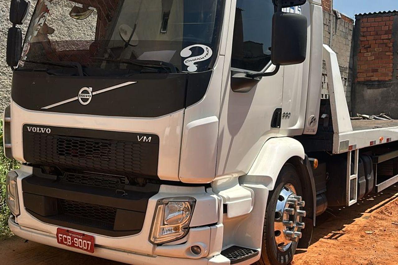 Volvo VM330 - 12/12 7