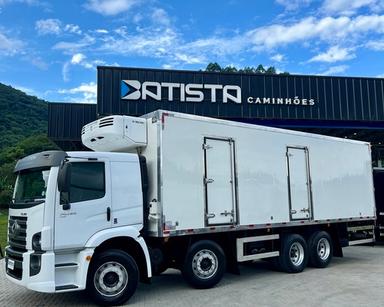 Caminhão Bitruck