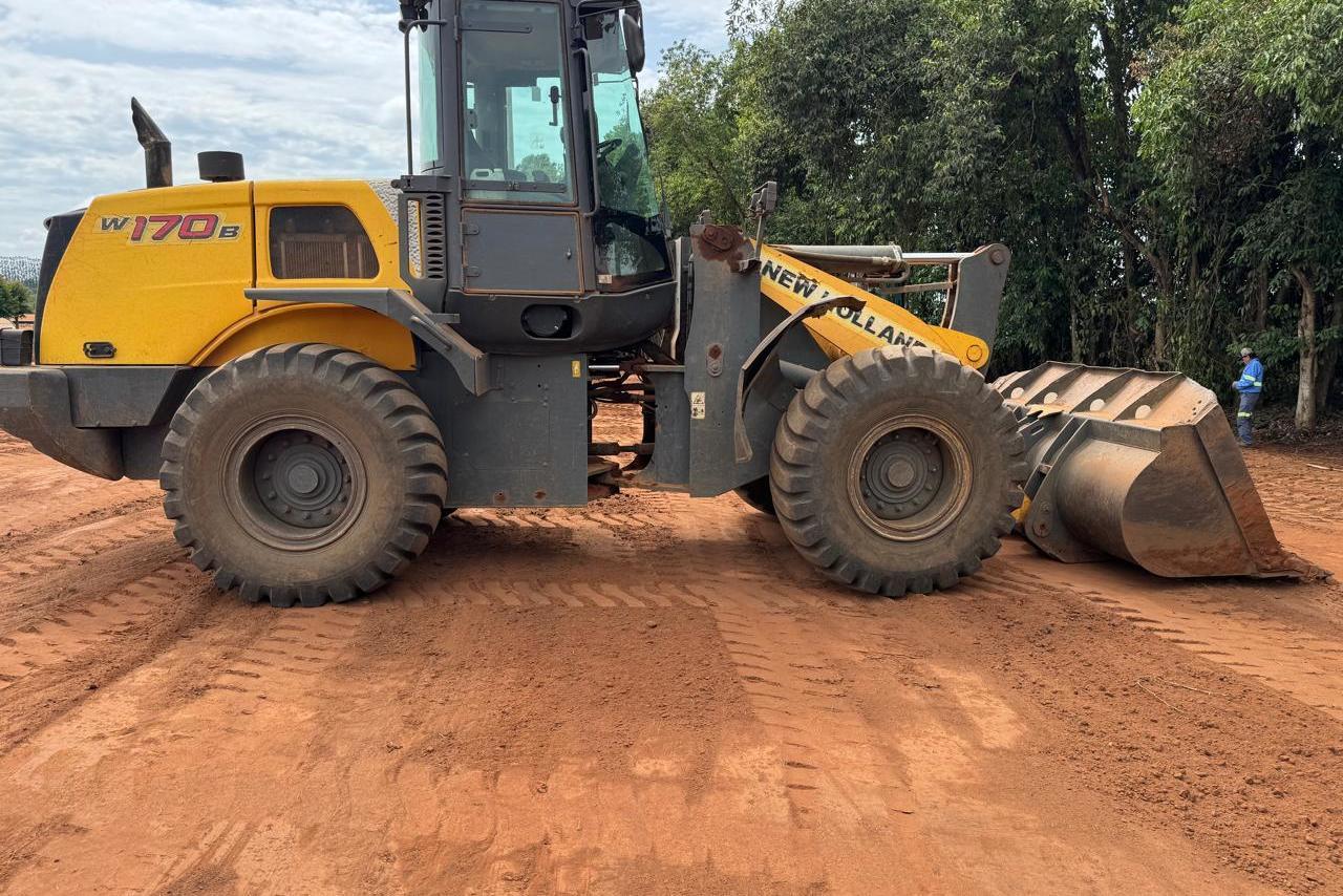 New Holland W170 - 18/18 3