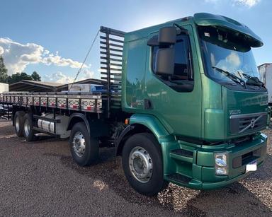 Caminhão Bitruck