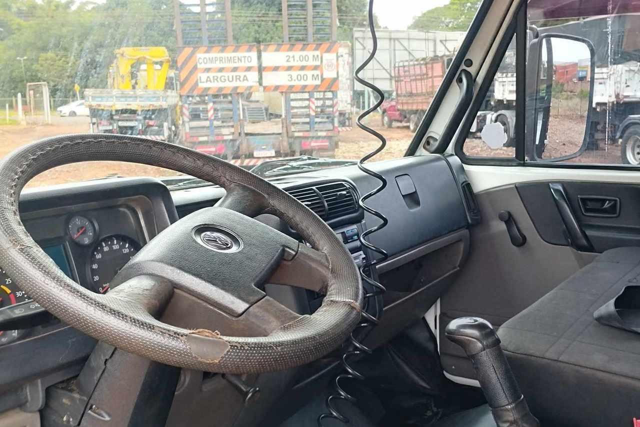 Volkswagen 10-160 E Delivery - 15/16 1
