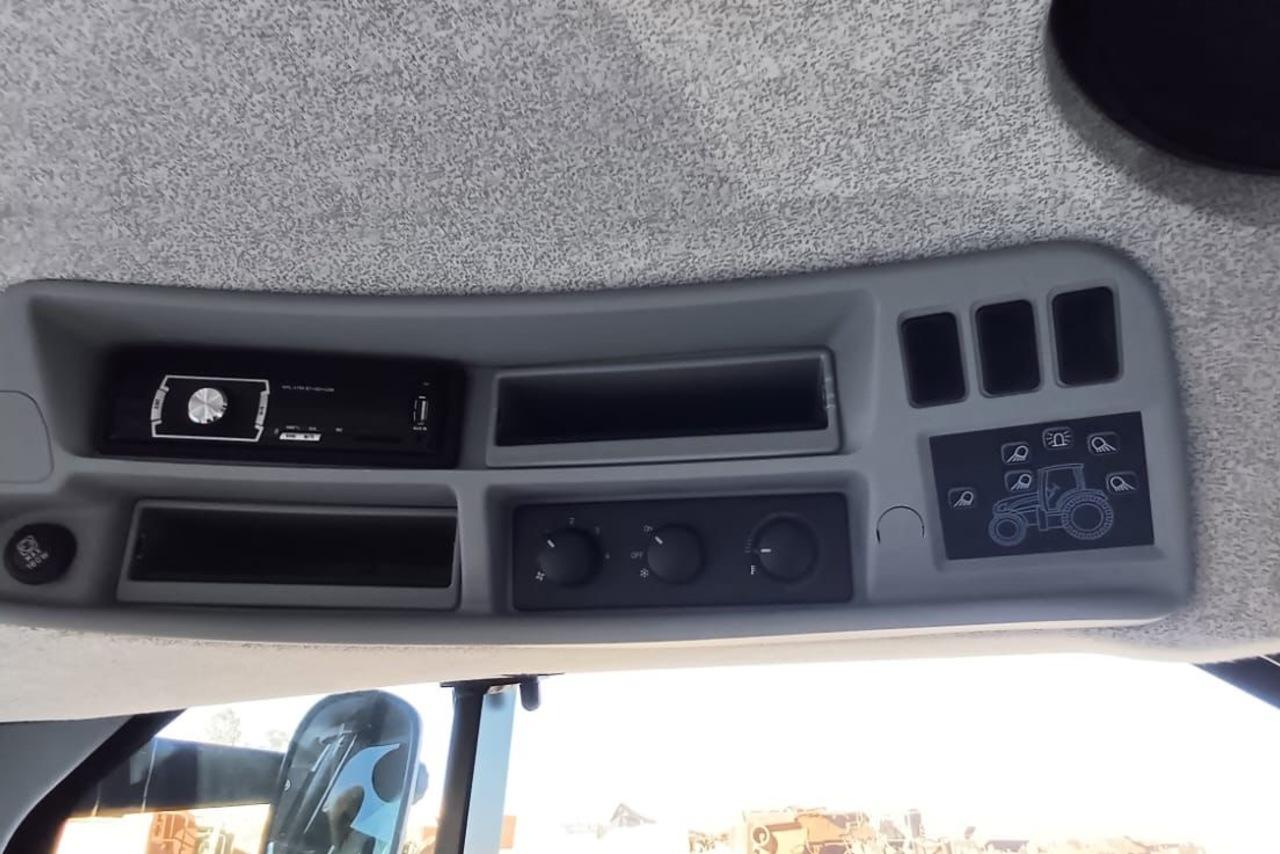 New Holland T7240 - 19/19 8