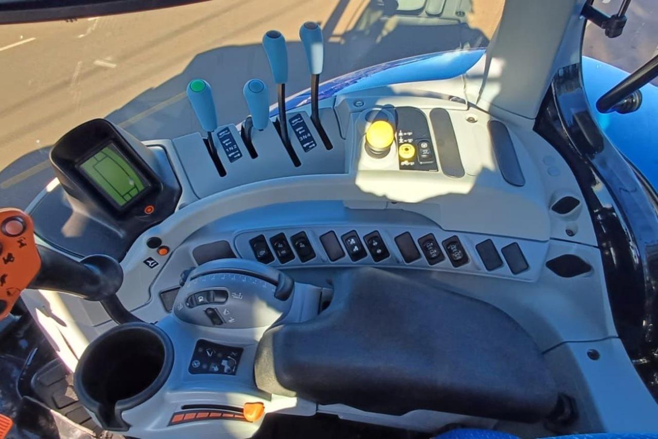 New Holland T7240 - 19/19 10