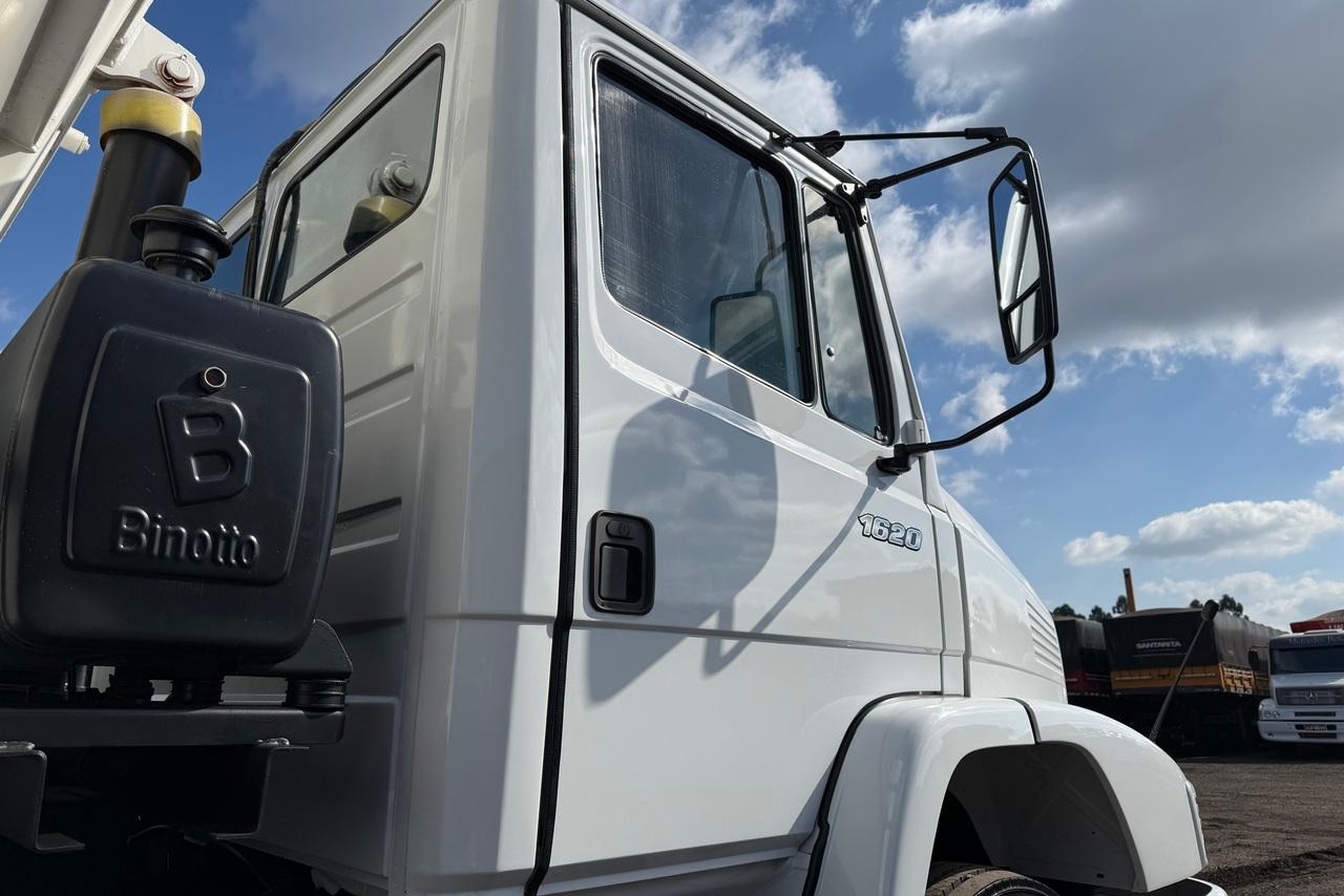 Mercedes Benz MB 1620 - 11/11 8