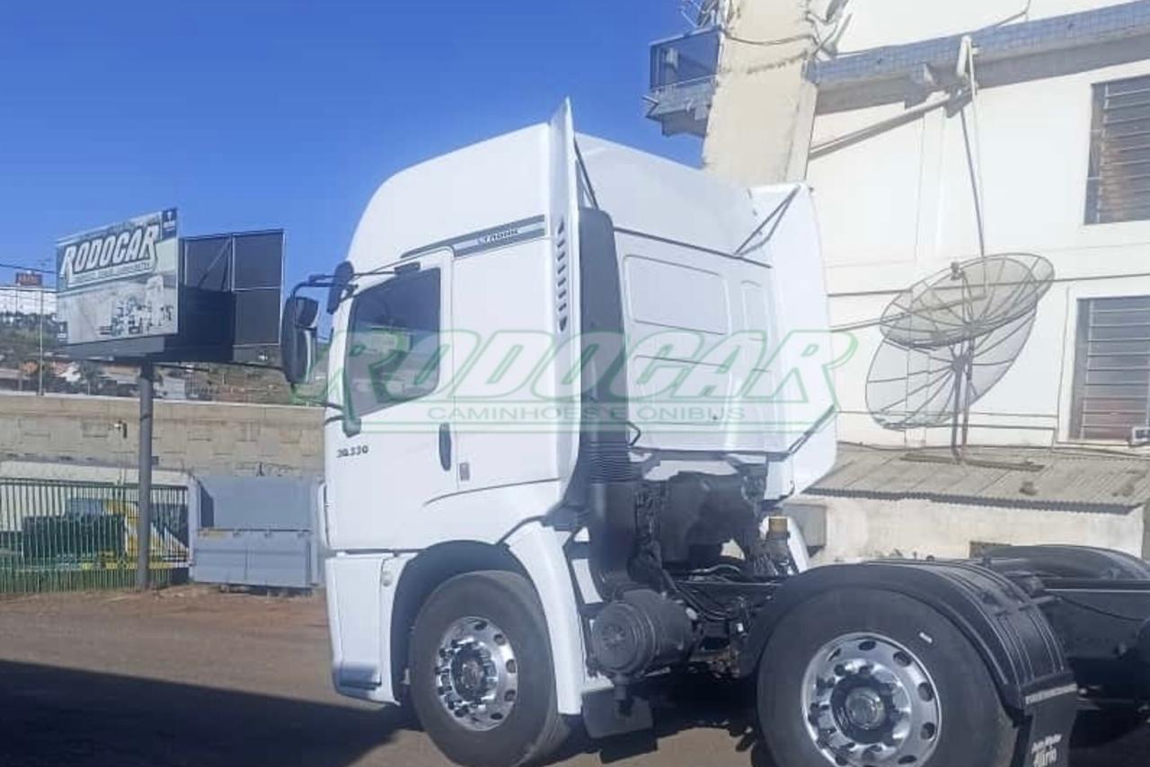 Volkswagen 30-330 Constellation 8x2 - 18/19 6