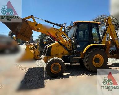 Retroescavadeira