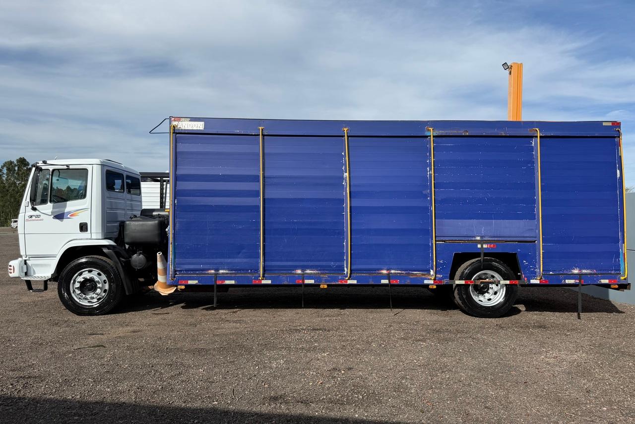 Mercedes Benz MB 1718 - 09/09 7