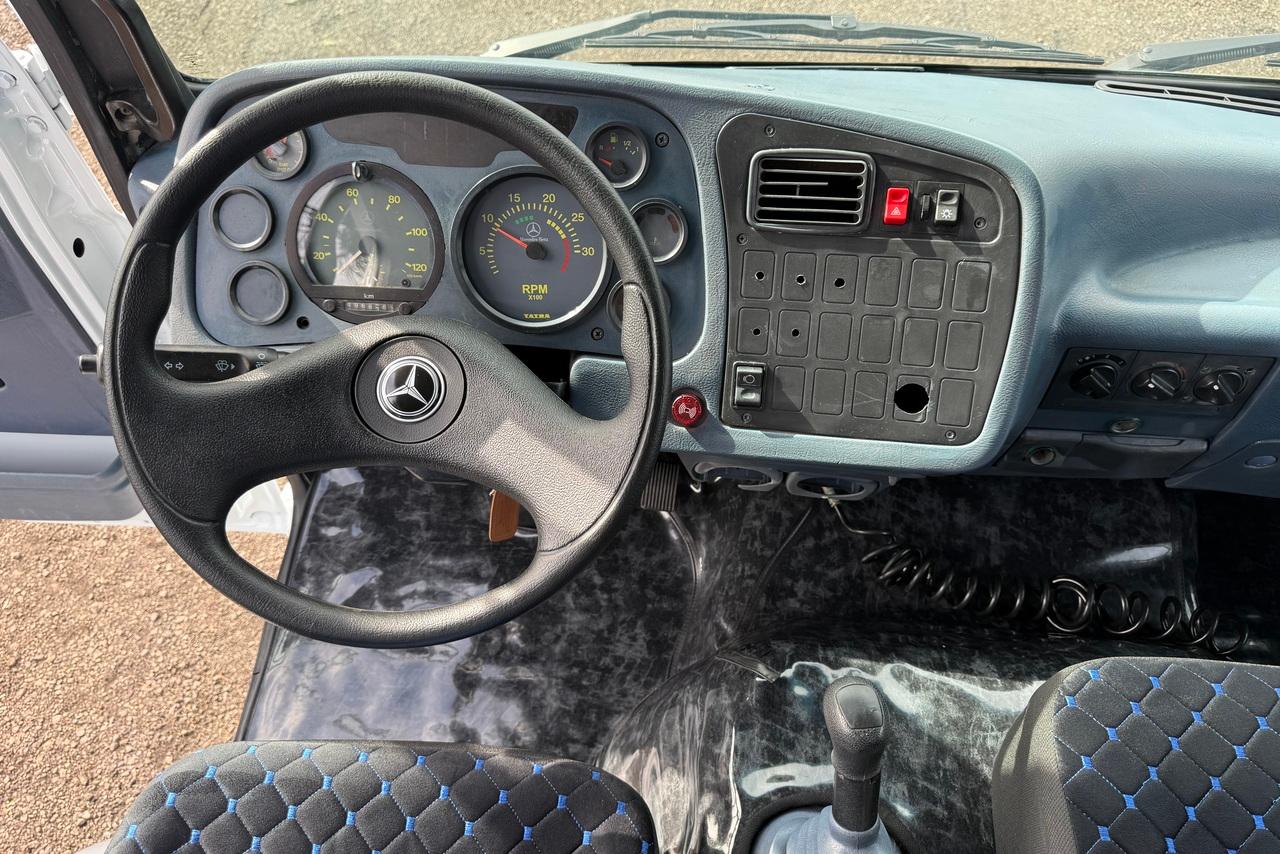 Mercedes Benz MB 1718 - 09/09 15