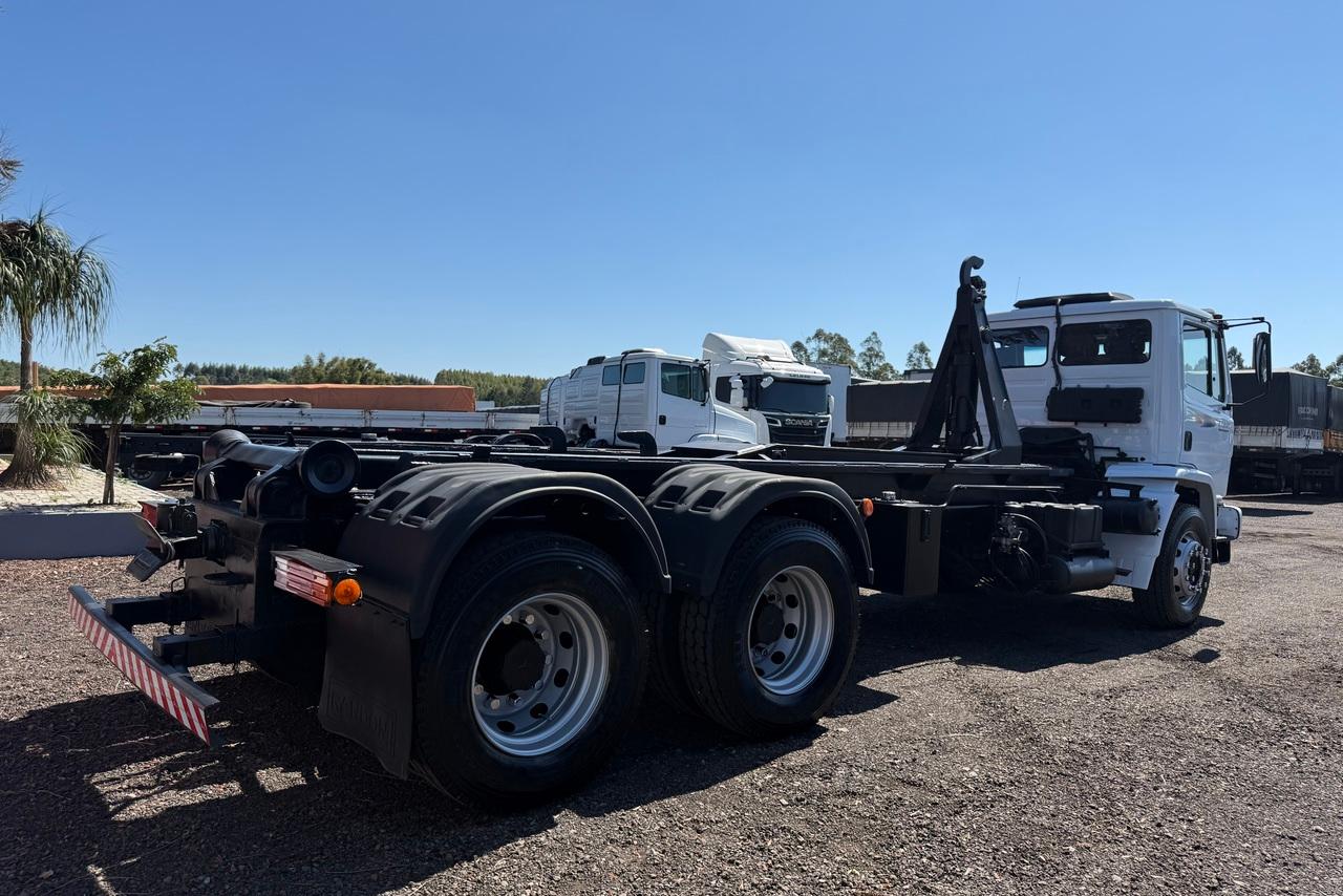 Mercedes Benz Atego 2428 - 03/03 4