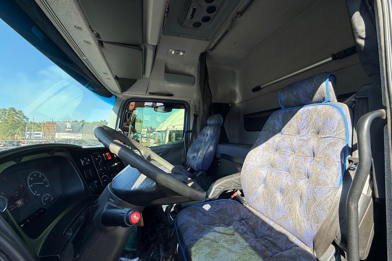 Mercedes Benz Atego 2430 - 16/16 8