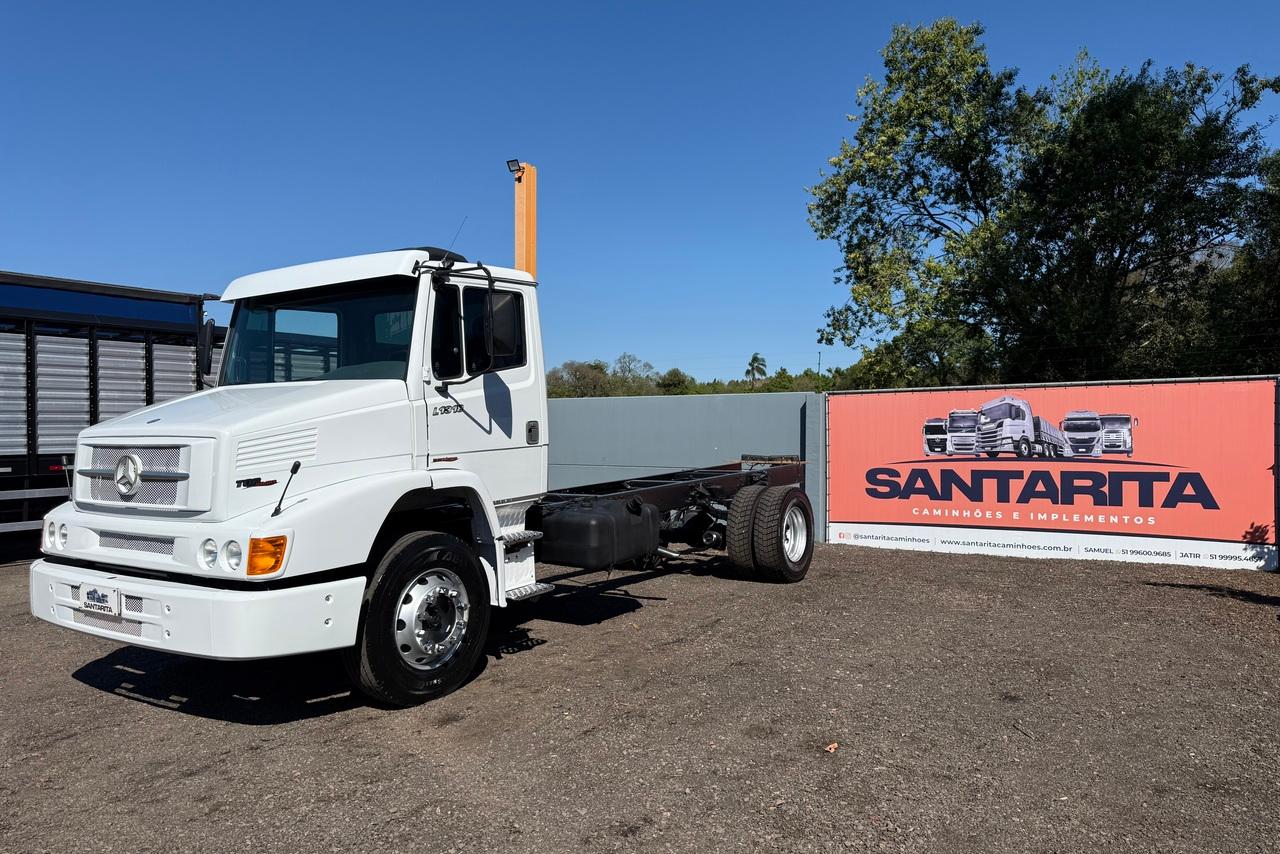 Mercedes Benz Atego 1318 - 08/09 1