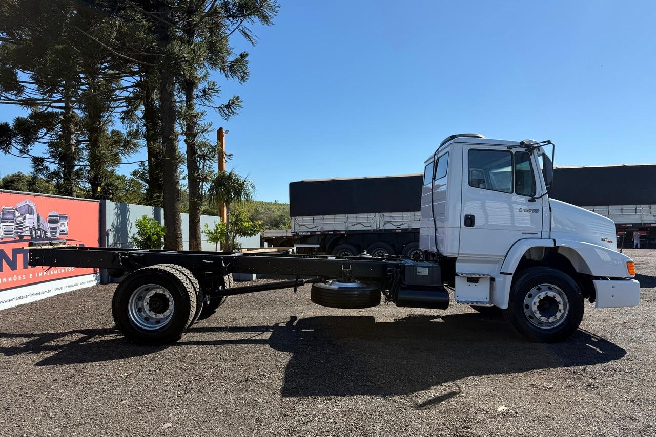 Mercedes Benz Atego 1318 - 08/09 3