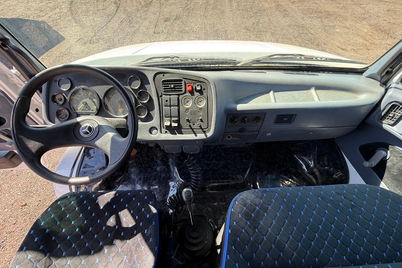 Mercedes Benz Atego 1318 - 08/09 12