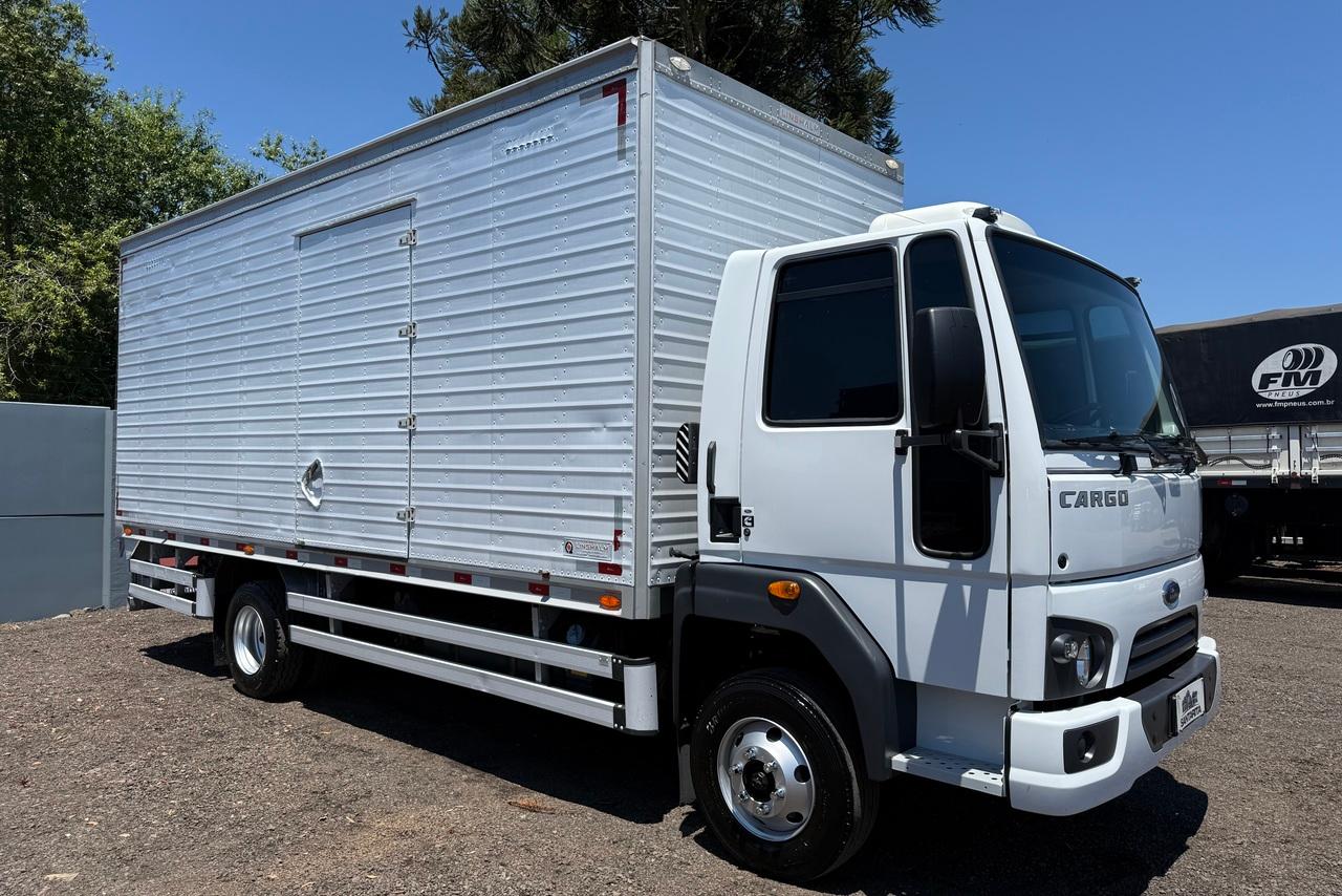 Ford Cargo1119 - 18/19 2