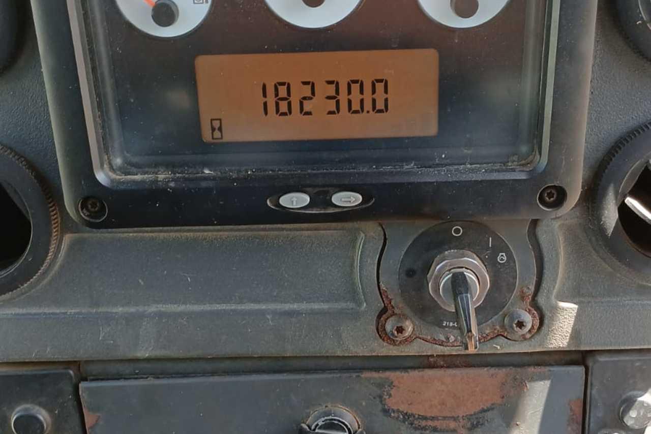 Caterpillar D6K XL - 09/09 11