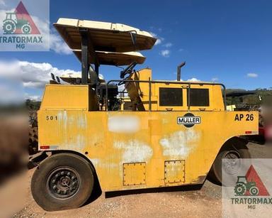 Rolo Compactador de Pneu