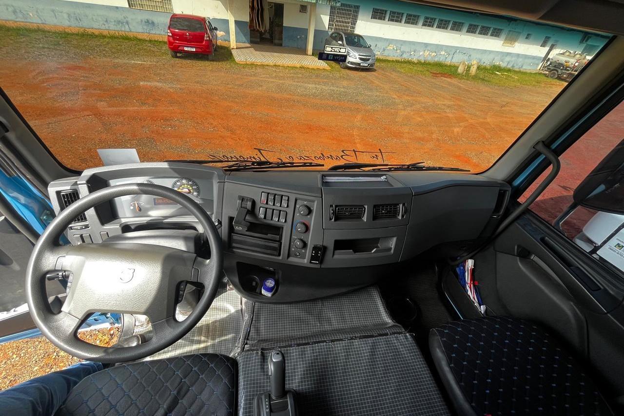 Volvo VM 330 - 21/21 5