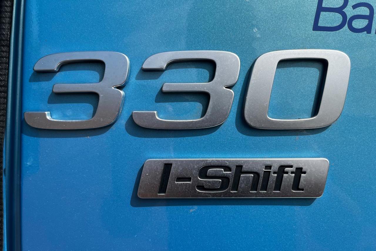 Volvo VM 330 - 21/21 11