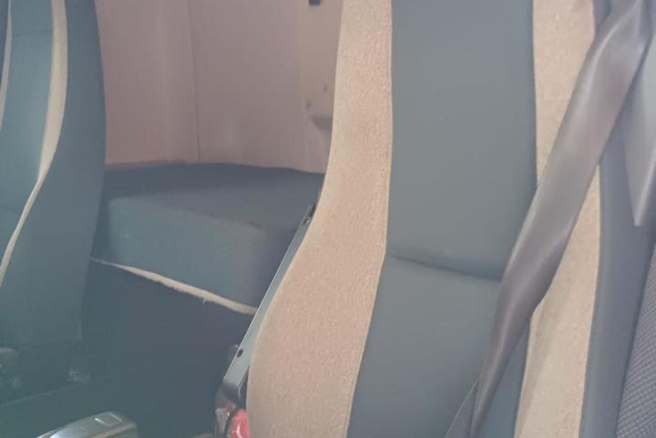 Volvo VM330 - 19/19 2