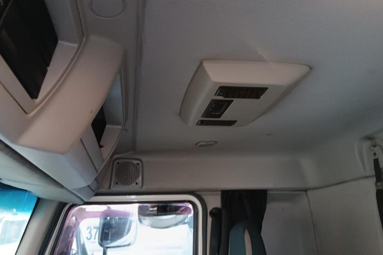 Volvo VM330 - 19/19 3