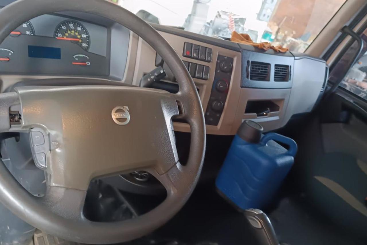 Volvo VM330 - 19/19 6