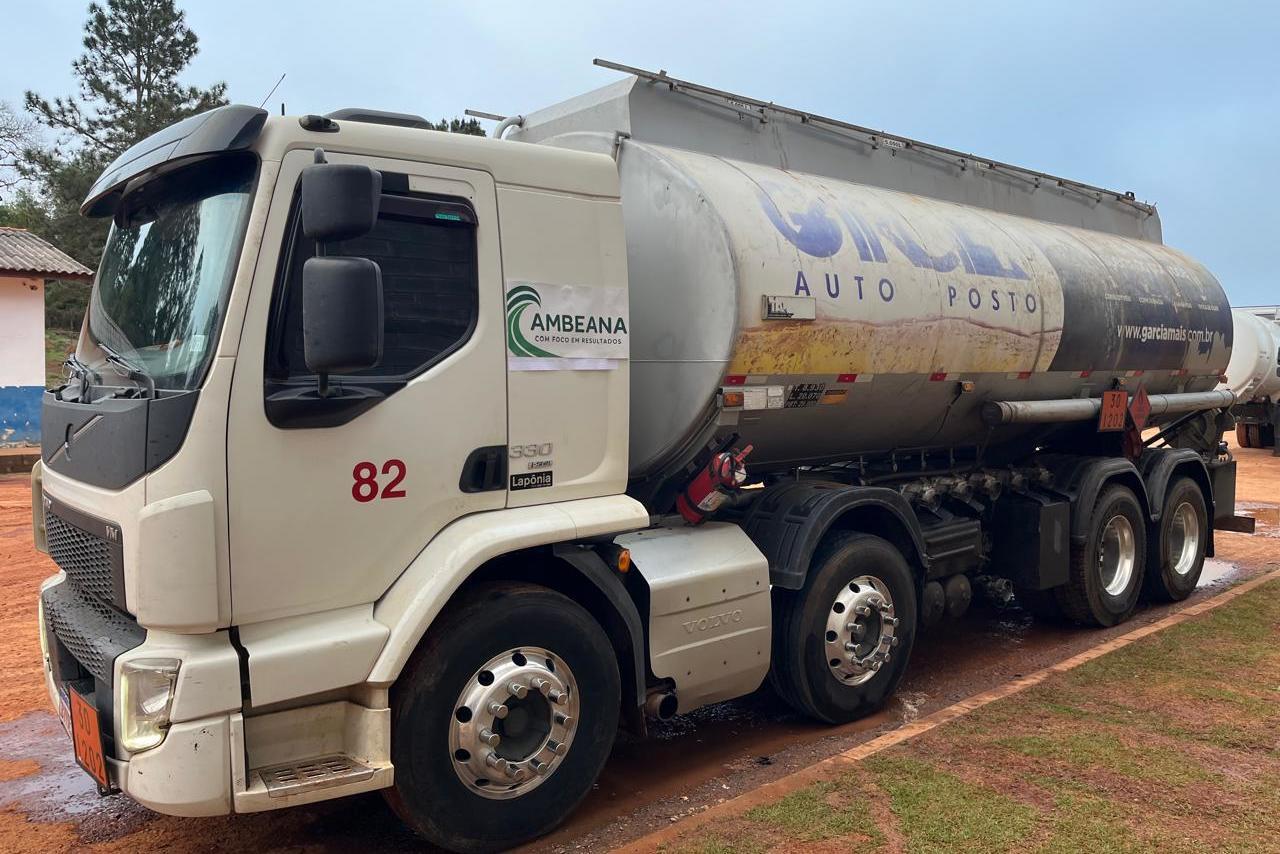 Volvo VM330 - 19/19 7