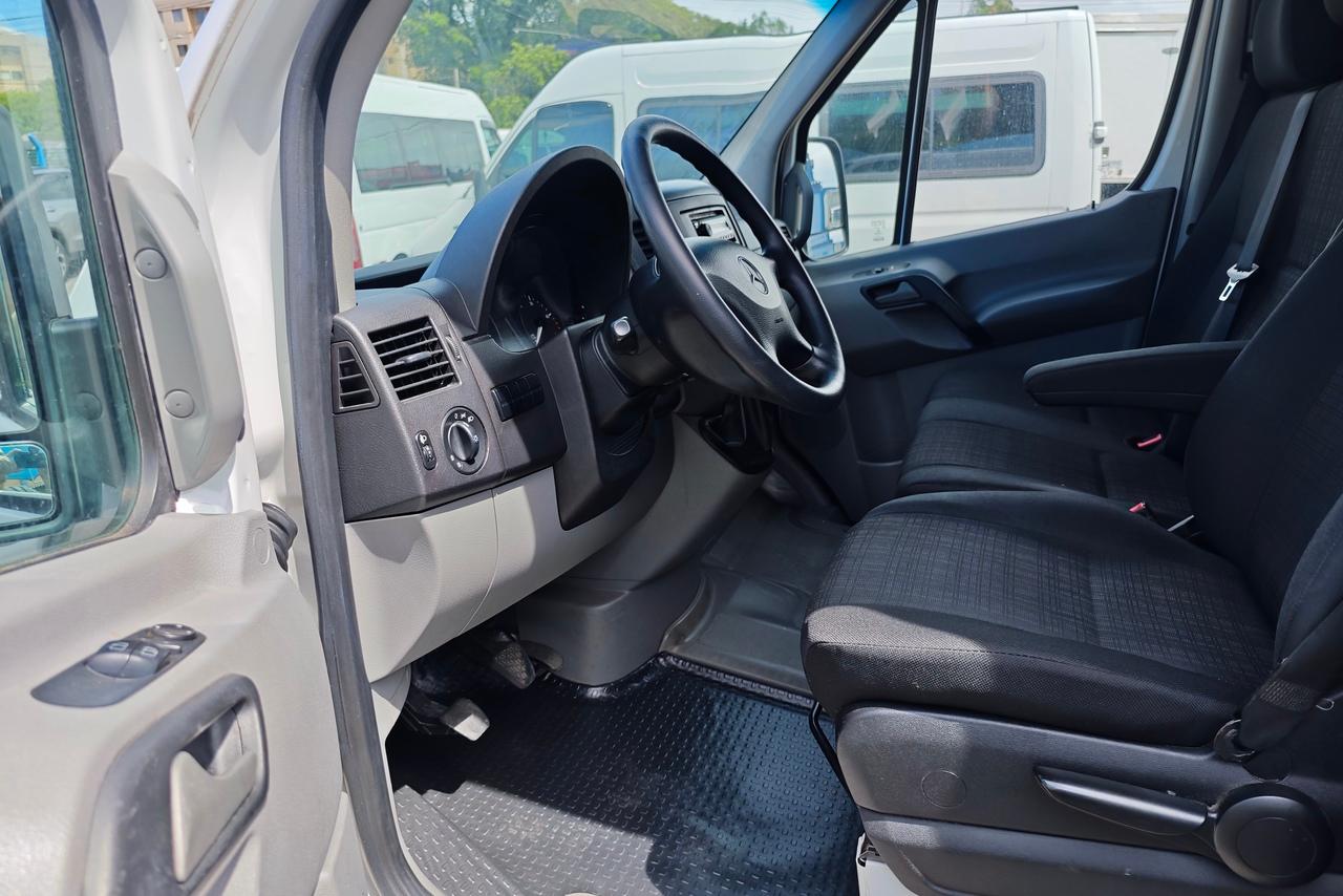 Mercedes Benz Sprinter - 19/19 4