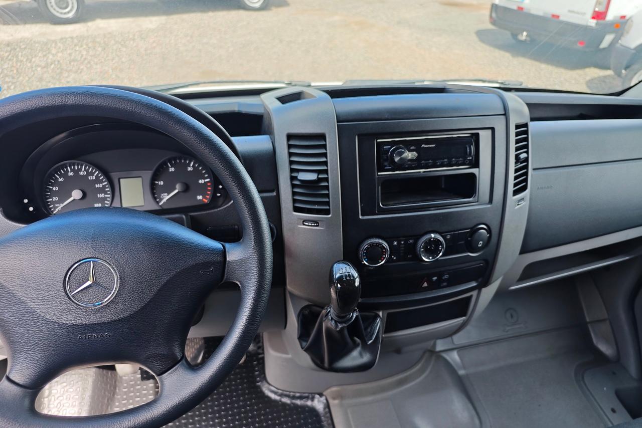 Mercedes Benz Sprinter - 19/19 18