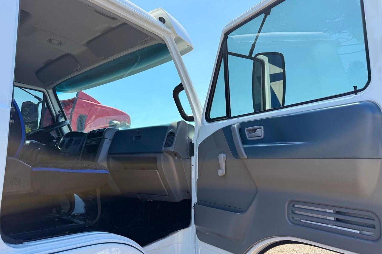 Volkswagen 8 150 - 06/06 16