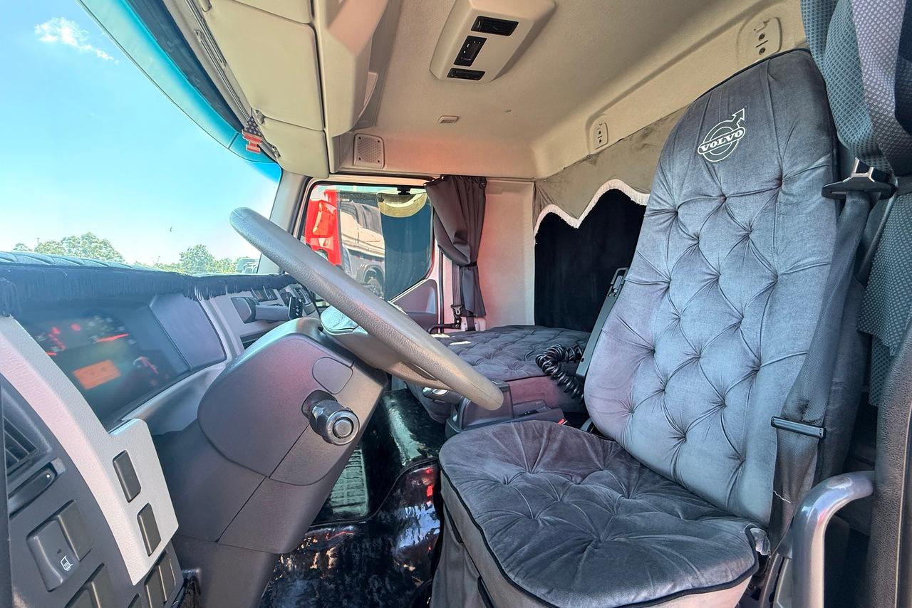 Volvo VM 270 - 21/21 10