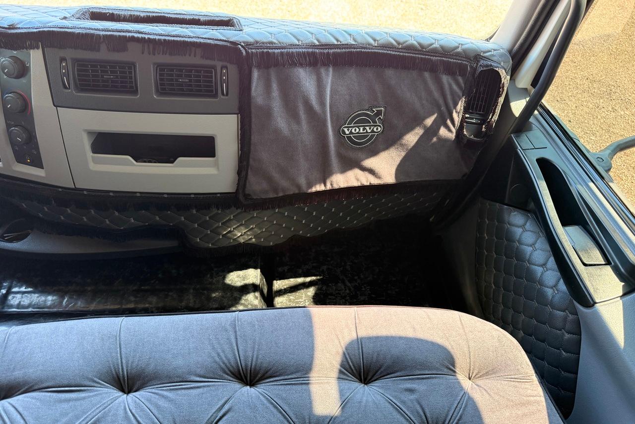 Volvo VM 270 - 21/21 13