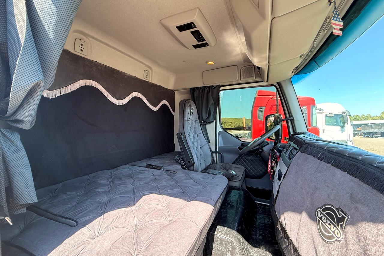 Volvo VM 270 - 21/21 15