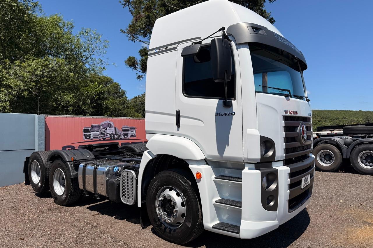 Volkswagen VW 25420 Constellation 6x2 - 14/14 2