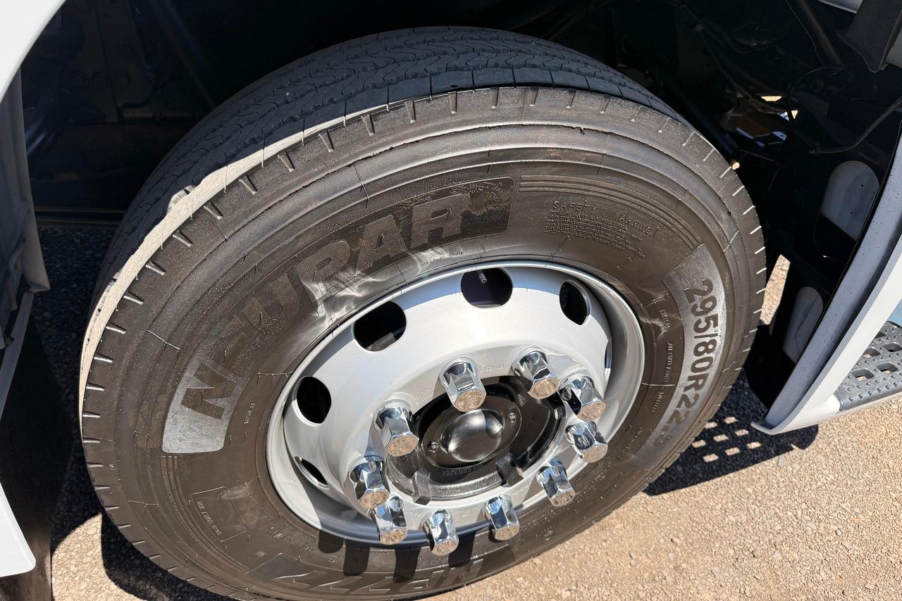 Volkswagen VW 25420 Constellation 6x2 - 14/14 17