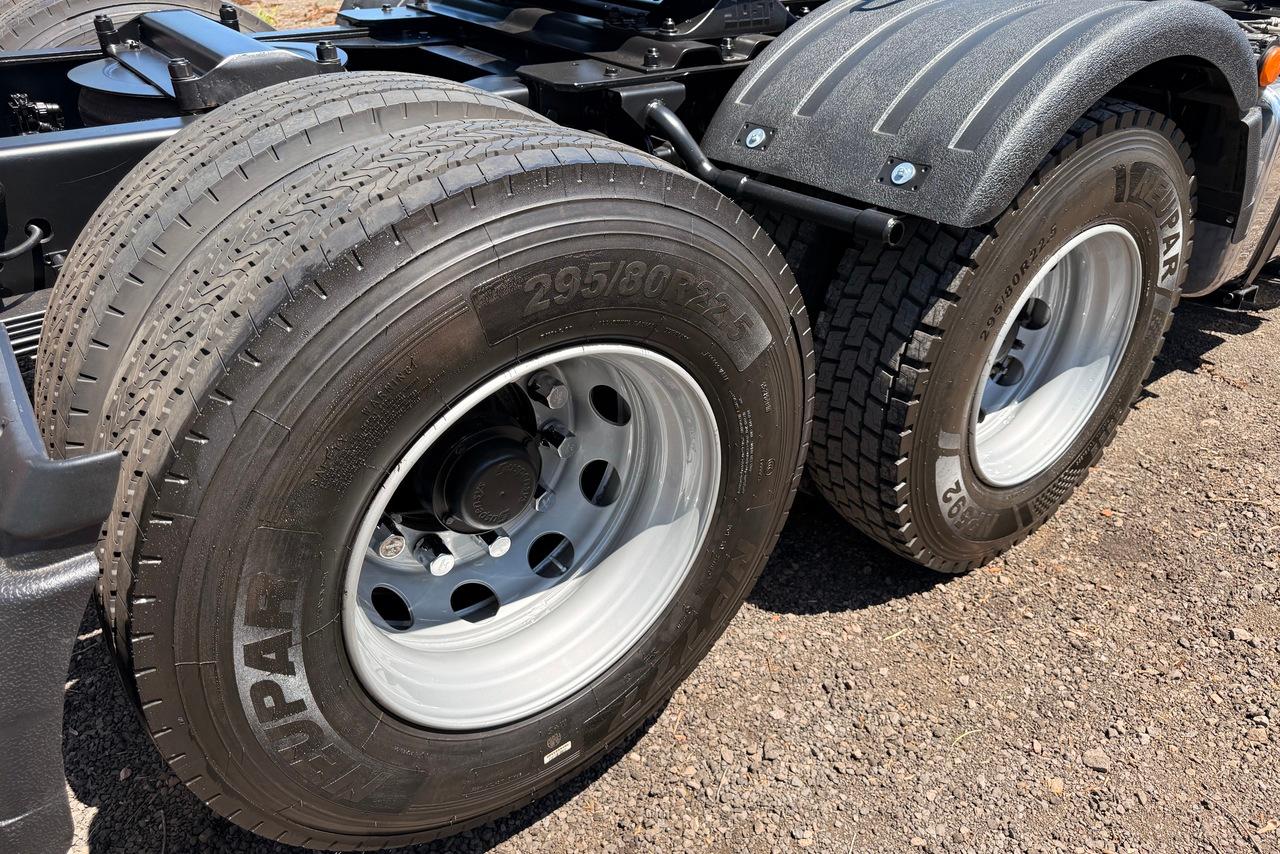 Volkswagen VW 25420 Constellation 6x2 - 14/14 19